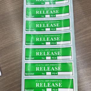 Wrap kendaraan dan decals dengan percetakan vibrant untuk branding mobil